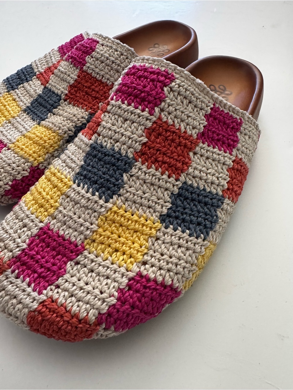 New The Sak Bolinas Colorblock Multicolor Crochet Clogs size 6 - Picture 4 of 8